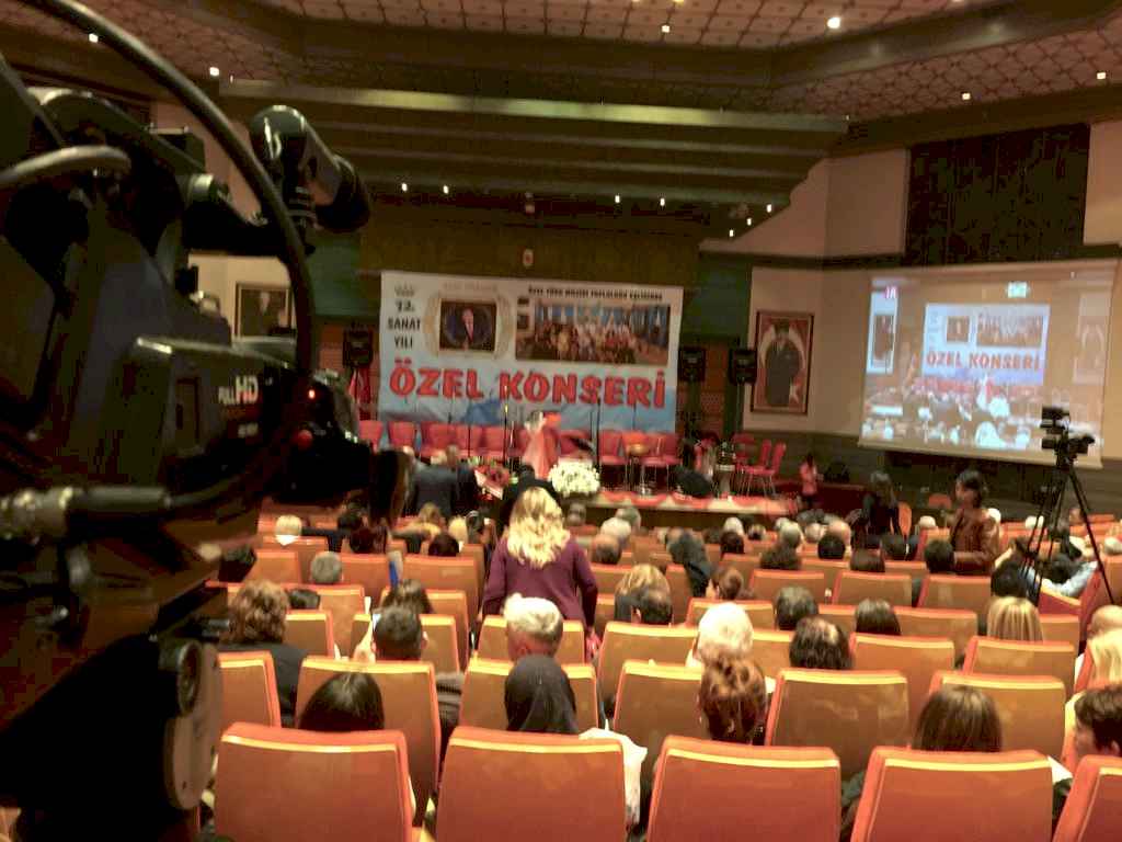 Suat Yıldırım 32. Sanat Yılı Özel Konseri Video Çekimini firmamız Organize Etti.